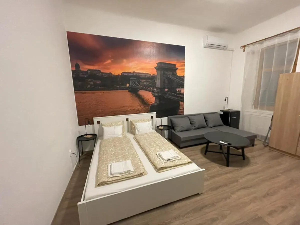 Mano Guesthouse בודפשט הונגריה