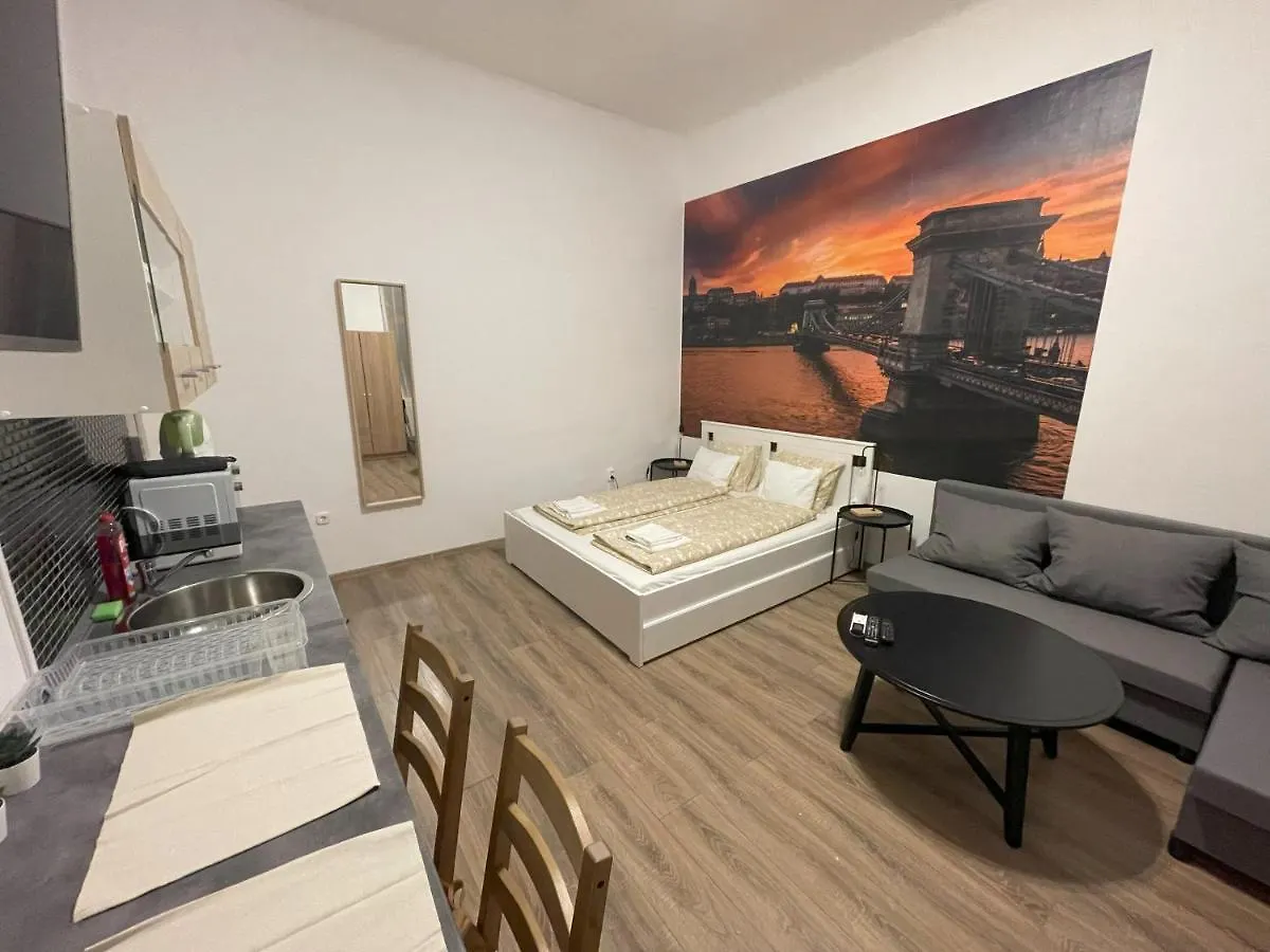 Mano Guesthouse Budapest 0*,  Hungría